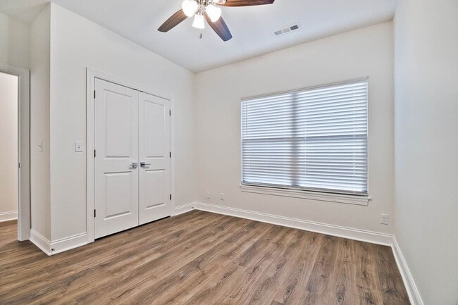 Building Photo - 336 Turnberry Ct