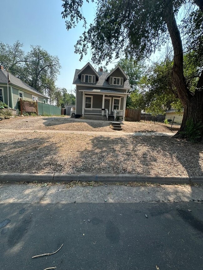 Building Photo - 1120 12th Ave
