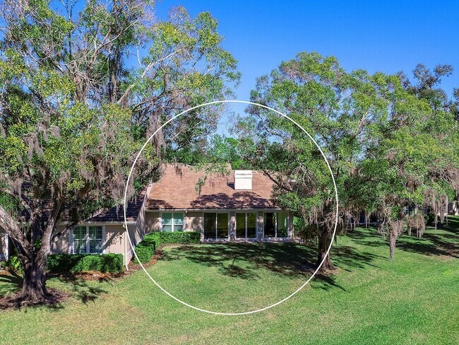 Building Photo - 4022 Penshurst Park