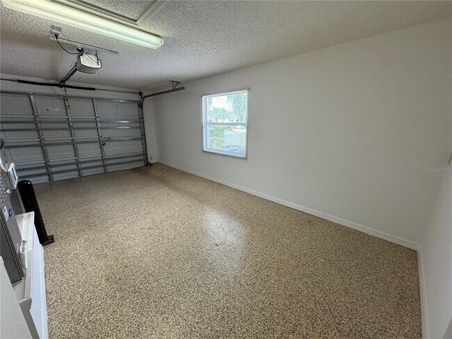 Building Photo - 1556 Conway Ct