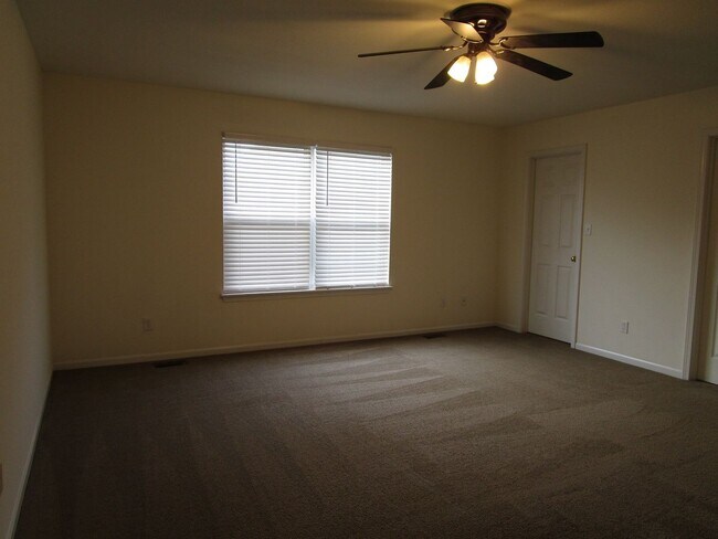 Building Photo - 3538-3540 Prescott Dr.