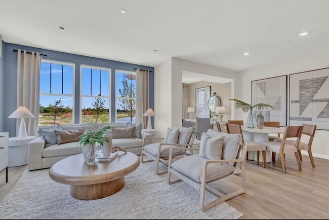 Building Photo - 2256 Horseshoe Cir