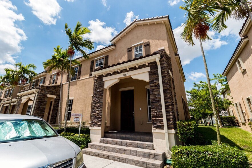 Exterior - Corner - 9362 SW 171st Ave