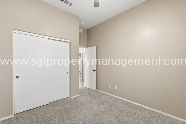 Building Photo - 13178 W Rimrock St