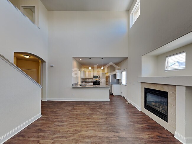 Building Photo - 10439 Vaughn Way