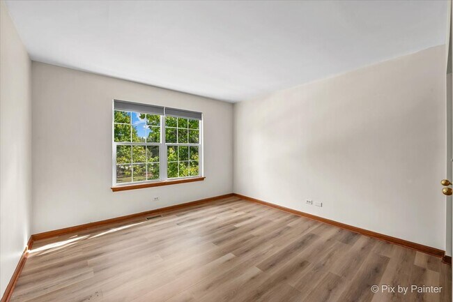 Building Photo - 2240 Barrett Dr