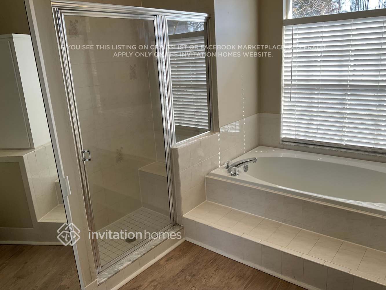 Building Photo - 9741 Reynosa Dr