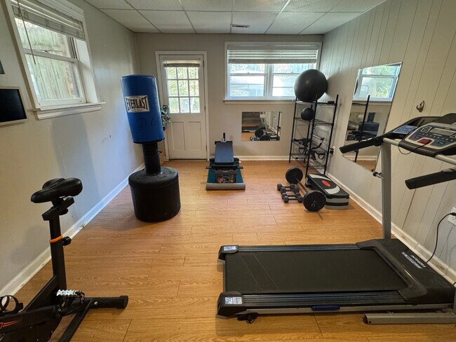 Building Photo - 409 Crosscreek Cir