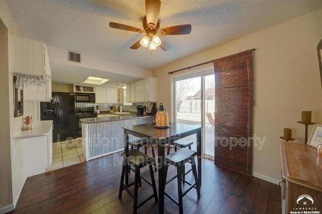 Building Photo - 3800 Stockade Ct