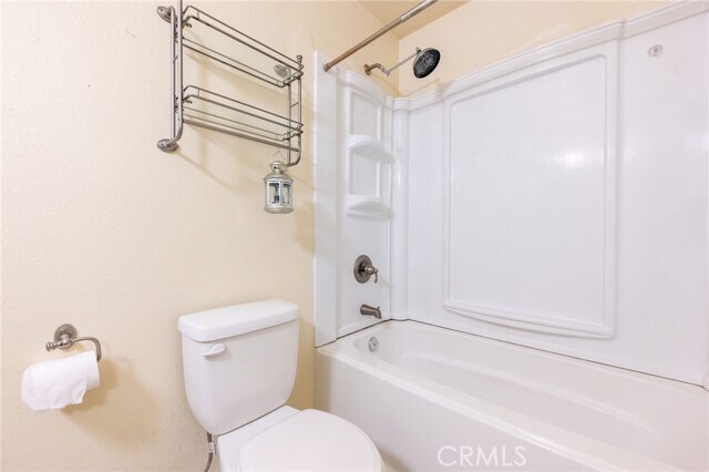 Building Photo - 324 S Palo Cedro Dr