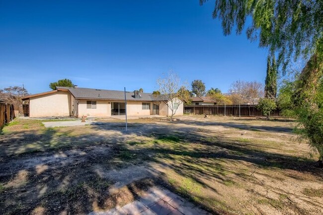 Building Photo - 41771 El Camino Dr, Hemet, CA, 92544