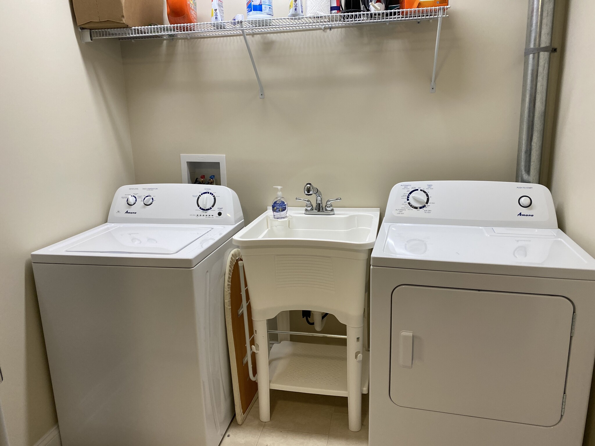 Laundry room - 965 Old Annapolis Neck Rd