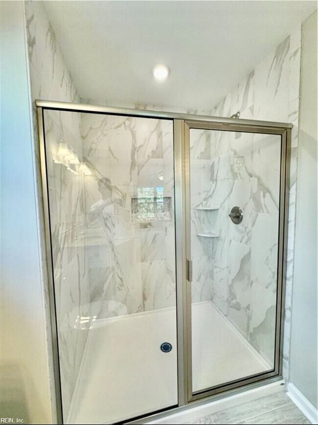 Building Photo - 1568 Independence Blvd