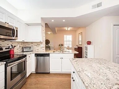 Primary Photo - 343 Dover Pl