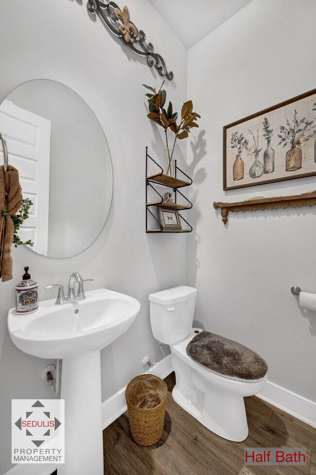 Building Photo - 1754 Sandybrook Dr