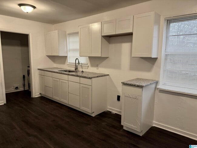 Building Photo - 7823 Rugby Ave