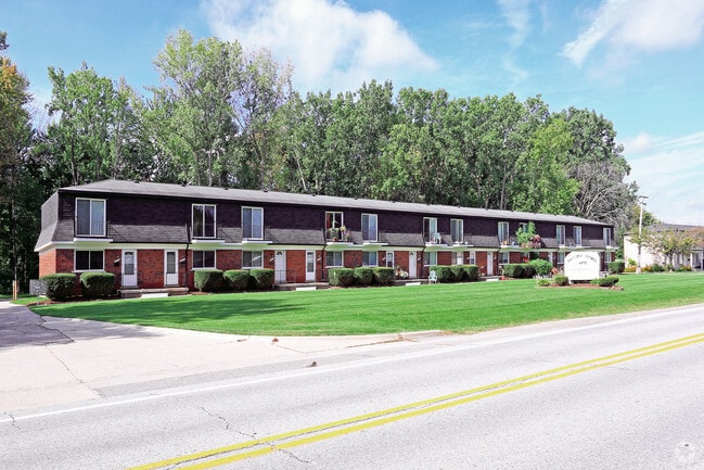 Primary Photo - 37114 Jefferson Ave