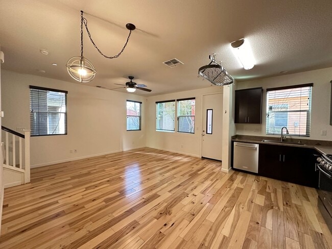 Building Photo - Modern 2-Story with Loft near Sutter Health Park