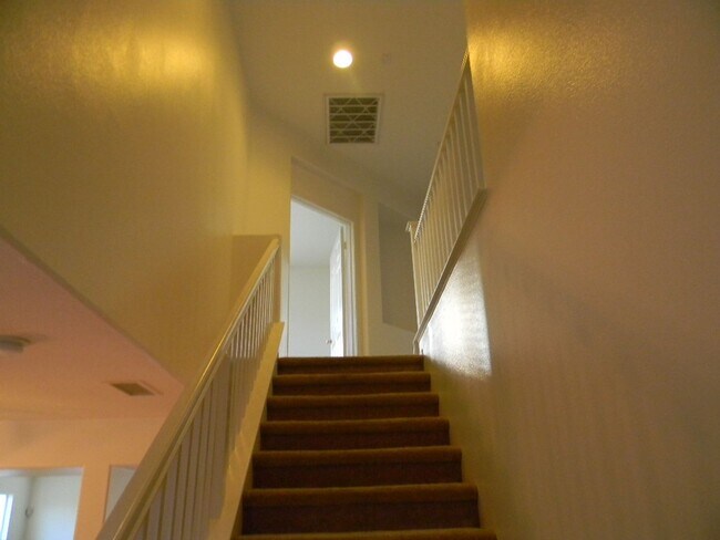 Building Photo - 11166 Pondfield Ct