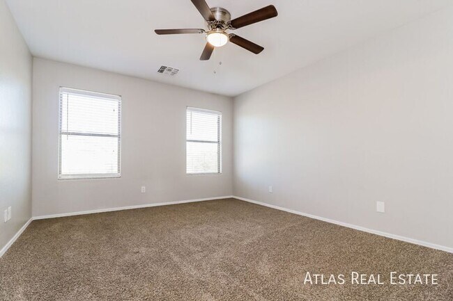 Building Photo - 17254 W Country Gables Dr