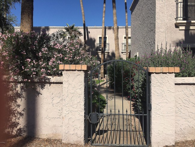 Building Photo - 4813 N 73rd St