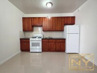 Building Photo - 1 bedroom in SUNNYSIDE NY 11104