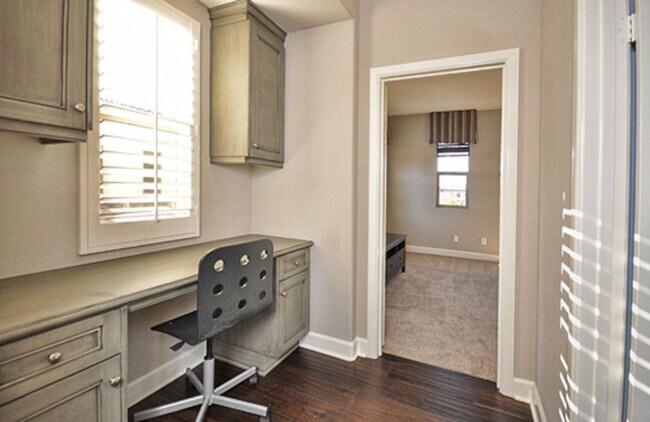 Building Photo - 3BD Home with Amazing Panoramic Ocean Views!
