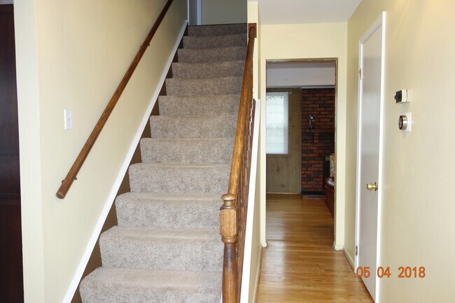 Building Photo - 1134 Alden Ln