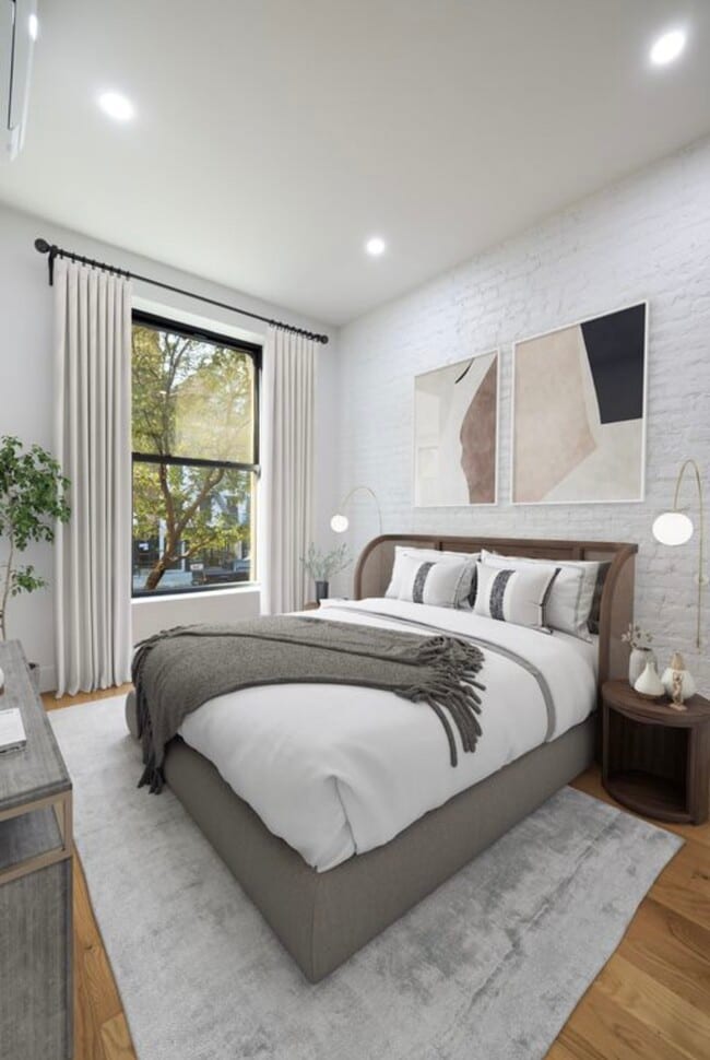 Building Photo - 166 1st Ave