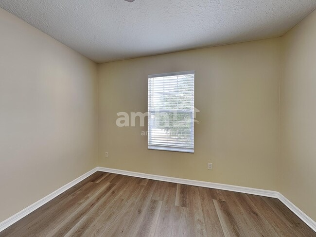 Building Photo - 13450 Sunkiss Loop