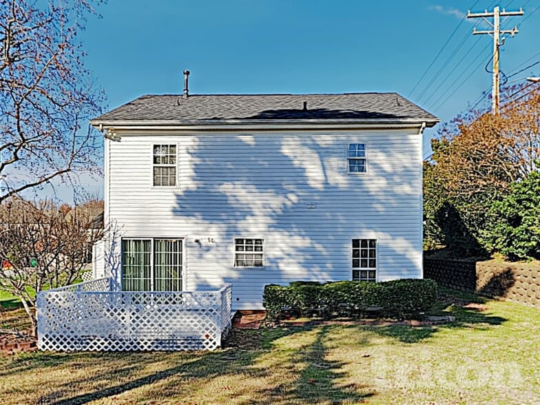 Building Photo - 12524 Old Timber Rd