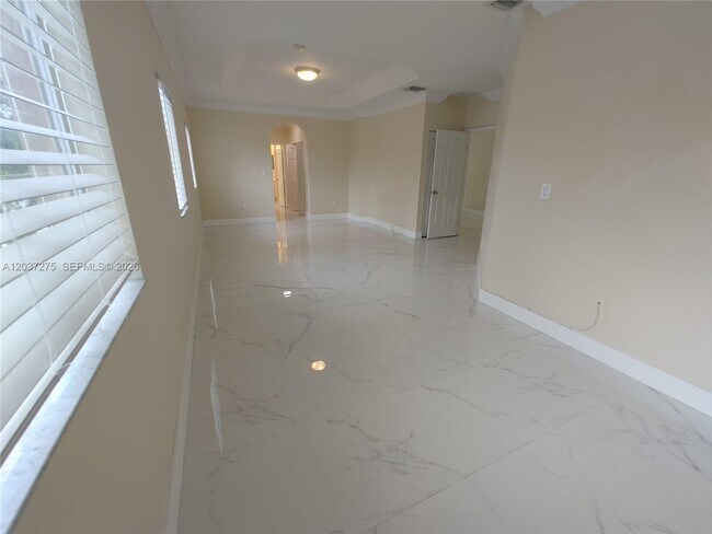 Building Photo - 21872 SW 95th Pl