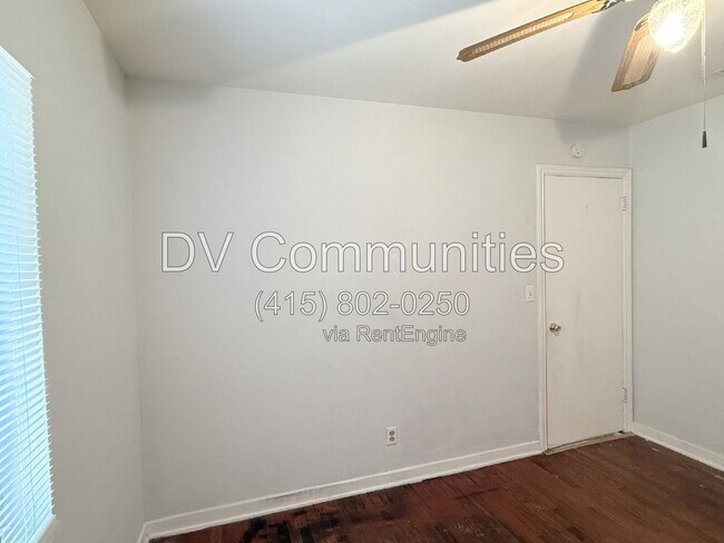 Building Photo - 4935 Emerson Ave S