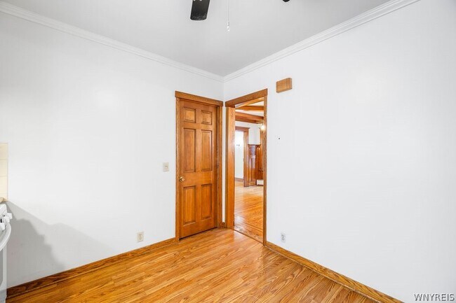 Building Photo - 845 Potomac Ave