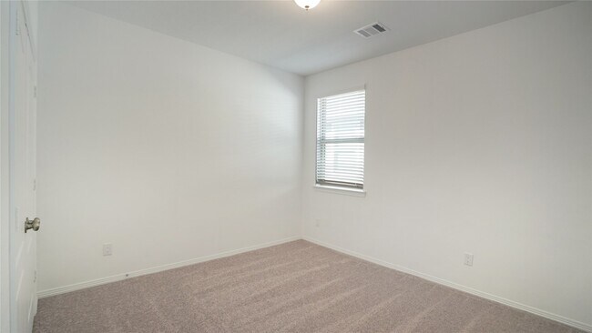 Building Photo - 25810 Northpark Pine Dr