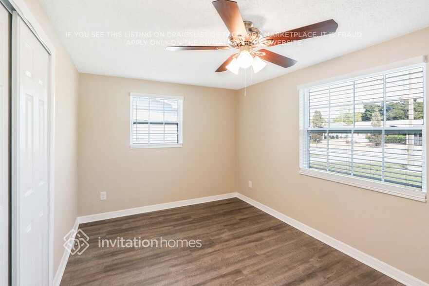 Building Photo - 3803 Cullen St
