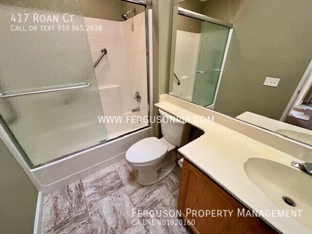 Building Photo - 417 Roan Ct