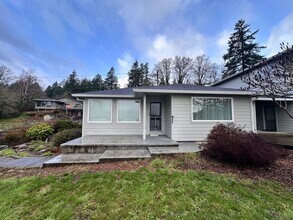 Building Photo - Charming 2-bedroom, 1-bathroom home