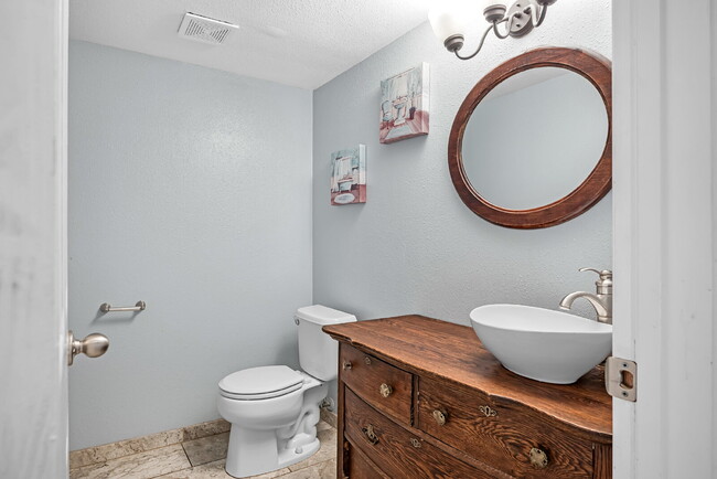Building Photo - A Clean, Well-Sized Home With Solar in Woodland