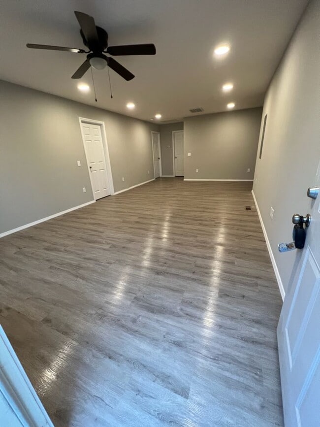 Building Photo - Coming in August