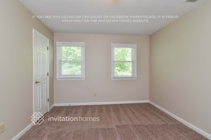 Building Photo - 5024 Logans Run