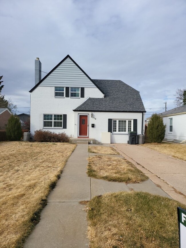 Primary Photo - Beautiful 4 bedroom 2.5 Bath Home Near Fro...