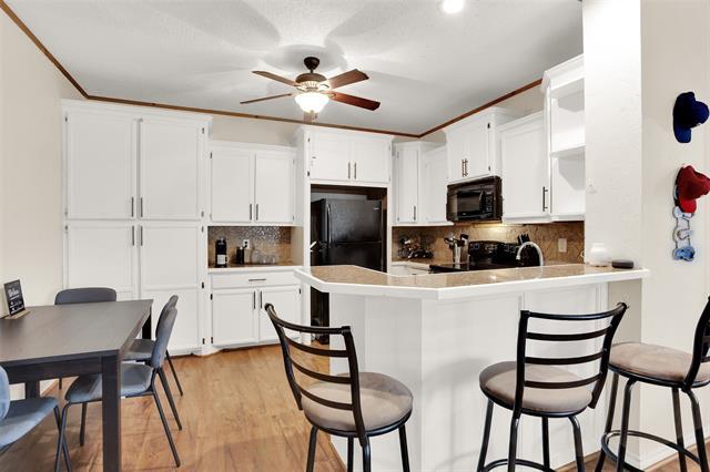 Primary Photo - 2164 Tanglewood Blvd