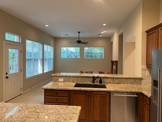 Building Photo - 110 S Mill Trace Dr