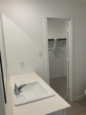 Building Photo - 1724 Crossbill St