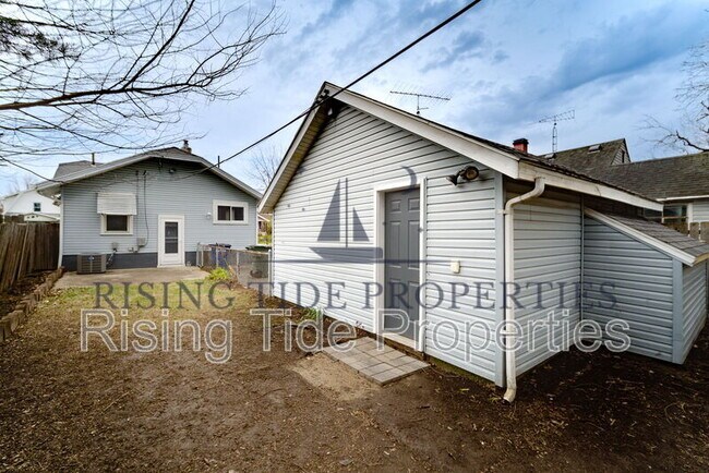 Building Photo - 1238 Colwick Dr