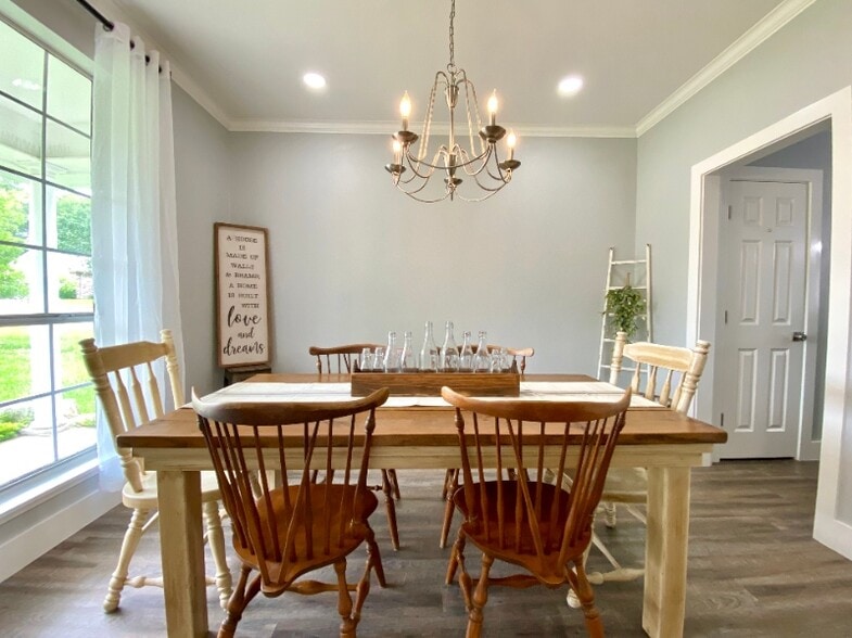 Building Photo - 110 Honeysuckle Ct