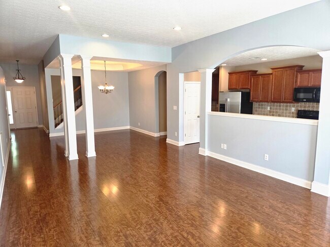 Building Photo - 4636 Marcus Trail