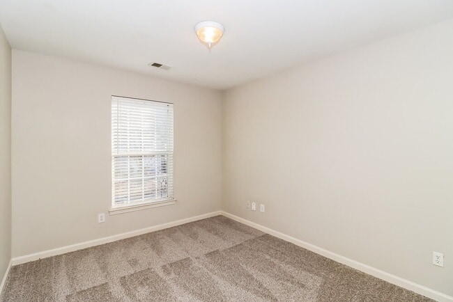 Building Photo - 2414 Brathay Ct