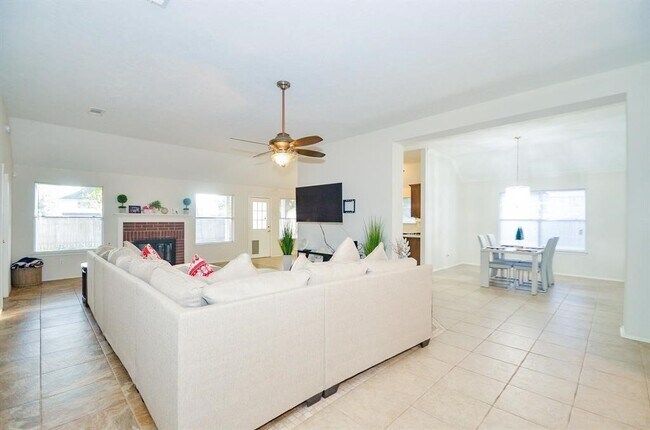 Building Photo - 2906 Cocona Ln